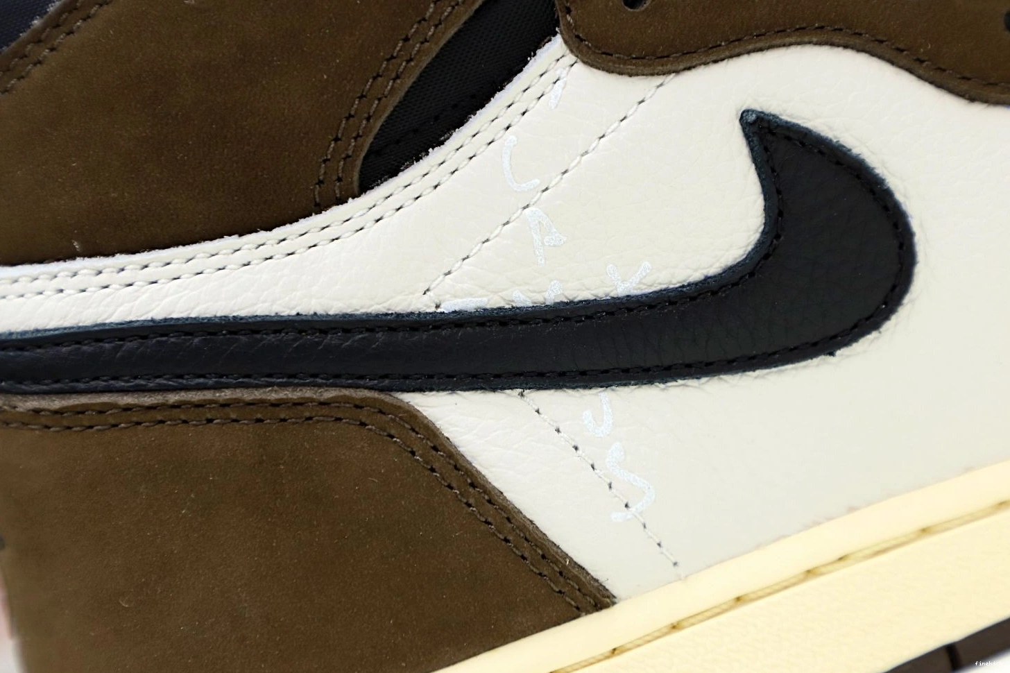 RETRO 'MOCHA' AIR HIGH 1 SCOTT X TRAVIS OG JORDAN 0206